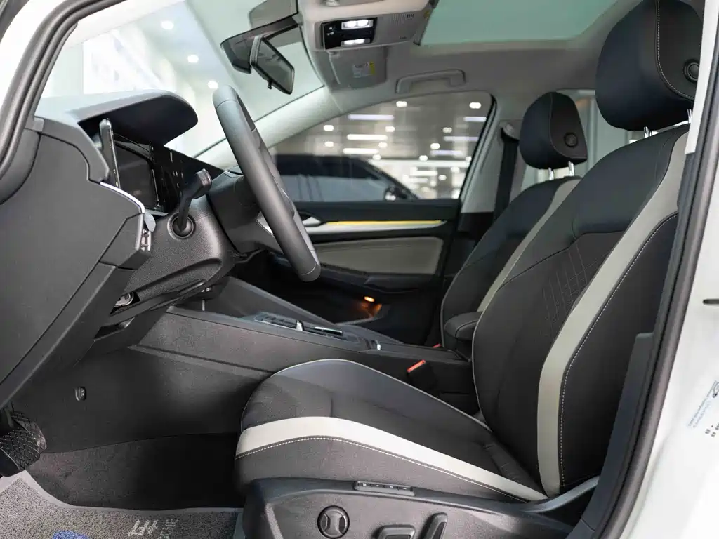 Volkswagen Golf — миниатюра 15