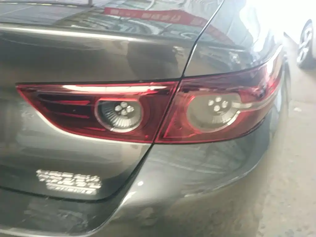 Mazda 3 Axela — миниатюра 8