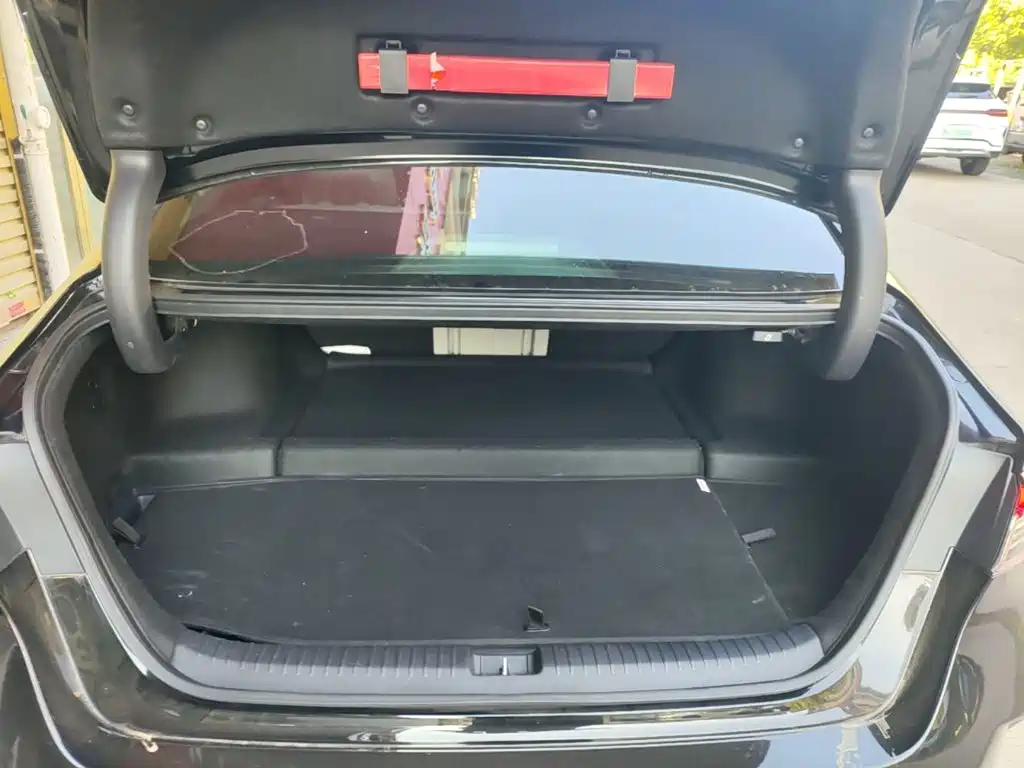 Honda Inspire PHEV — миниатюра 19