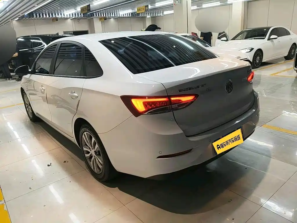 Buick Excelle — миниатюра 3