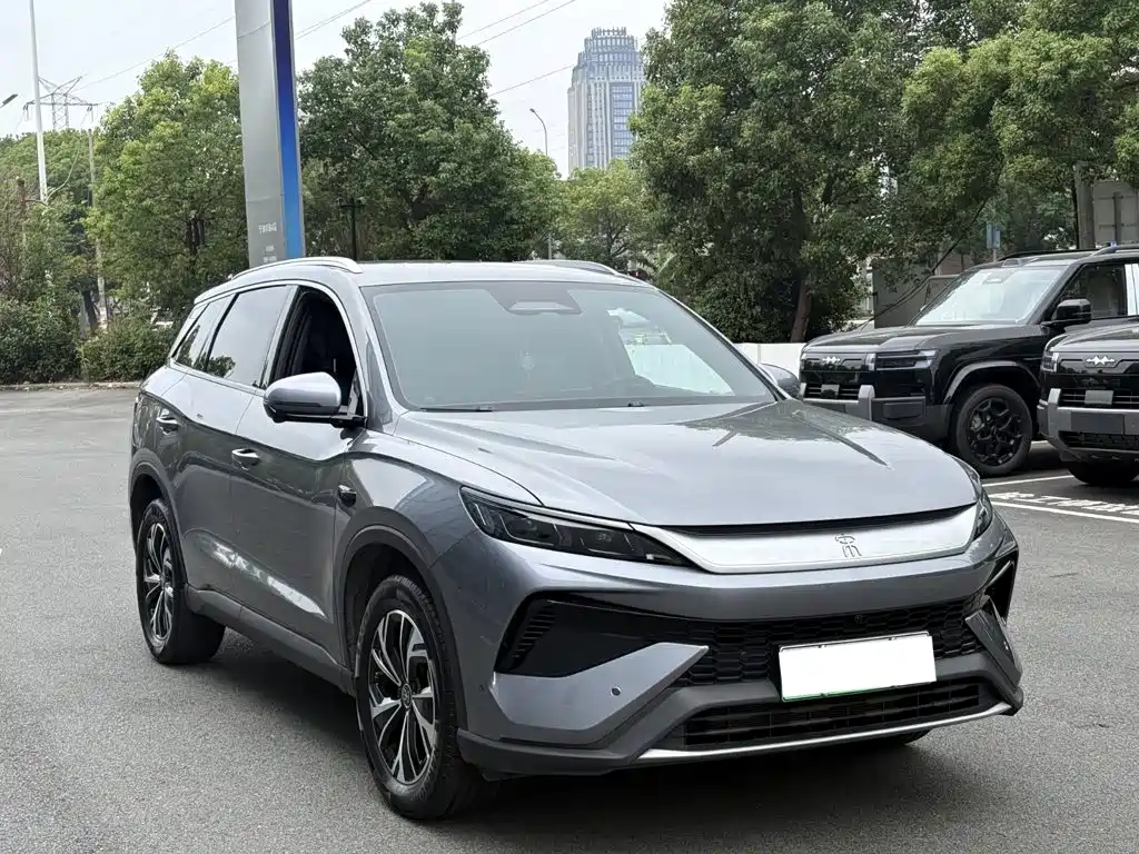 BYD L DM-i — миниатюра 3