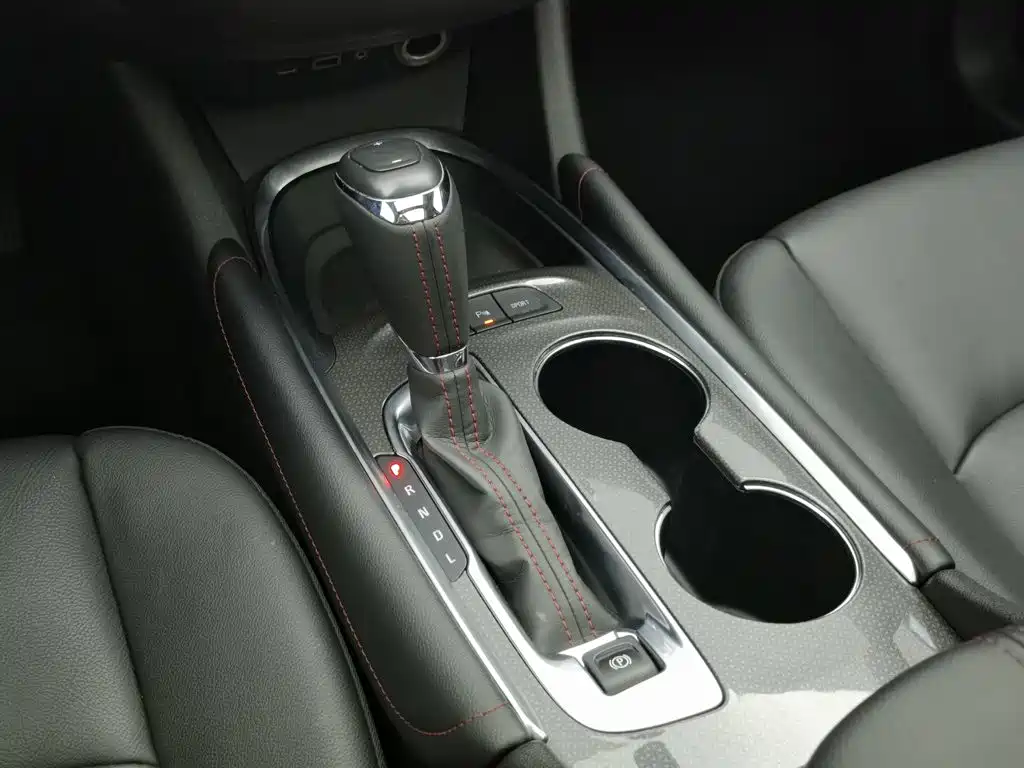 Chevrolet Malibu XL — миниатюра 13