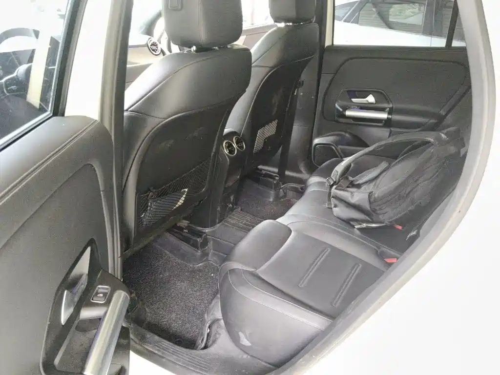 Mercedes-Benz GLA — миниатюра 15