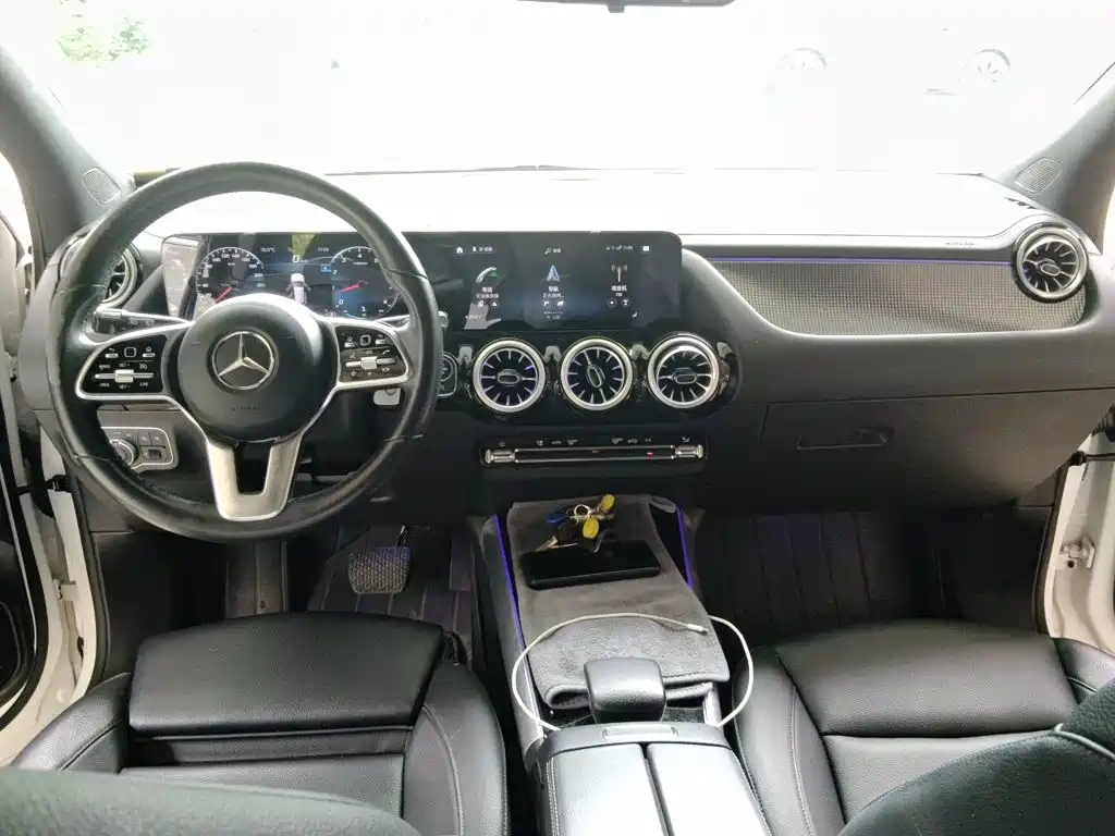 Mercedes-Benz GLA — миниатюра 13