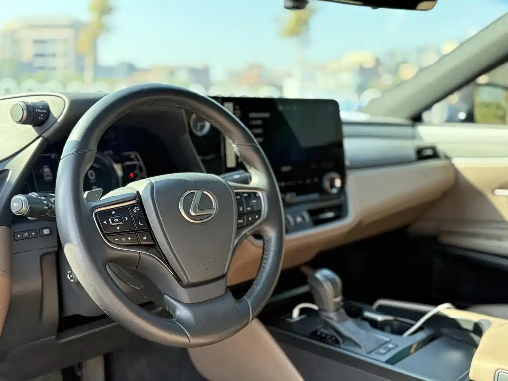Lexus ES — миниатюра 14