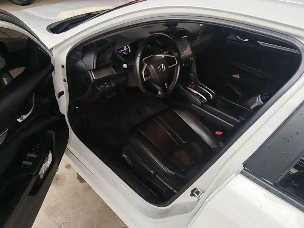 Honda Civic — миниатюра 21