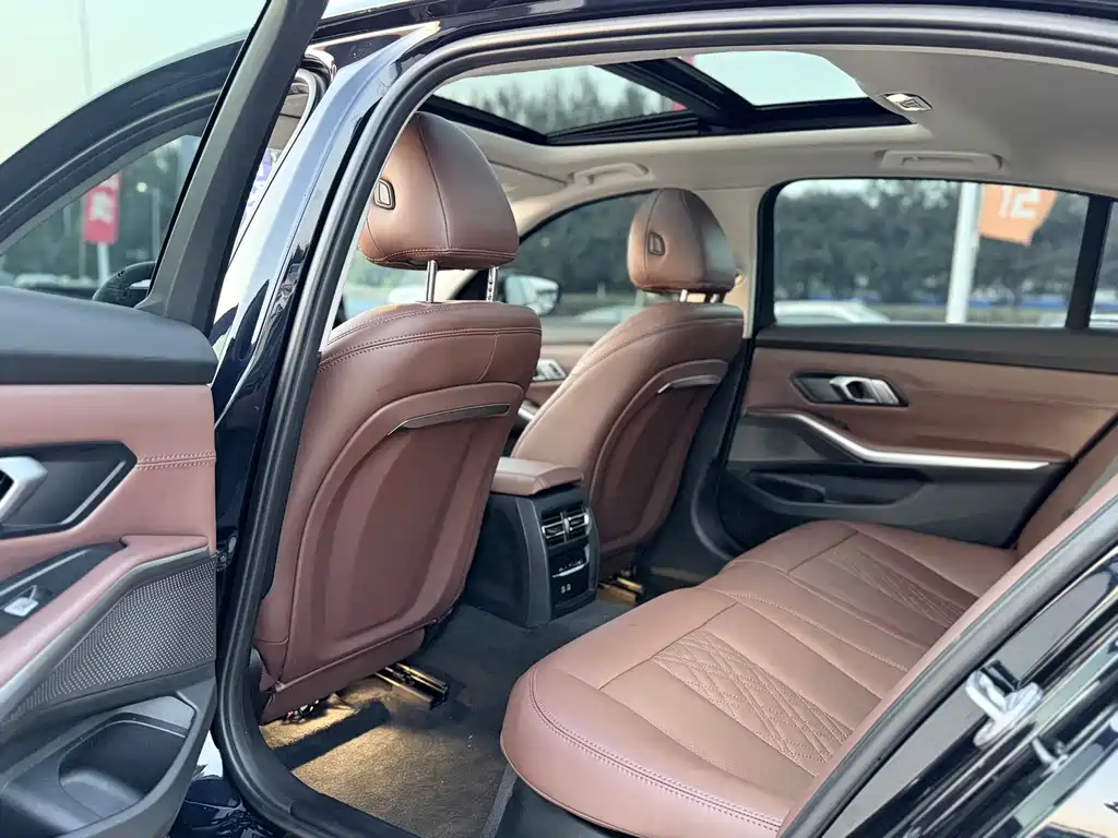 BMW 3 Series — миниатюра 8