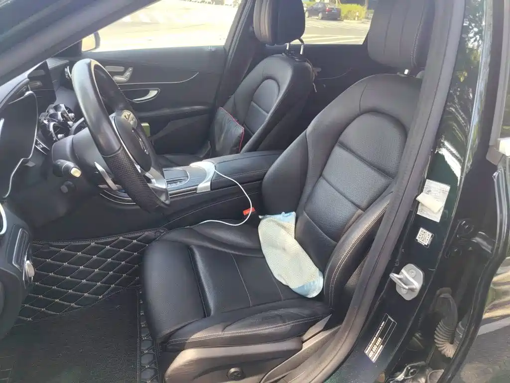 Mercedes-Benz C-Class — миниатюра 16