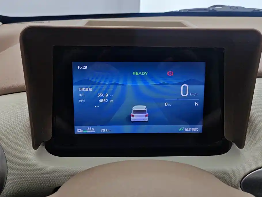 Wuling MINIEV — миниатюра 14