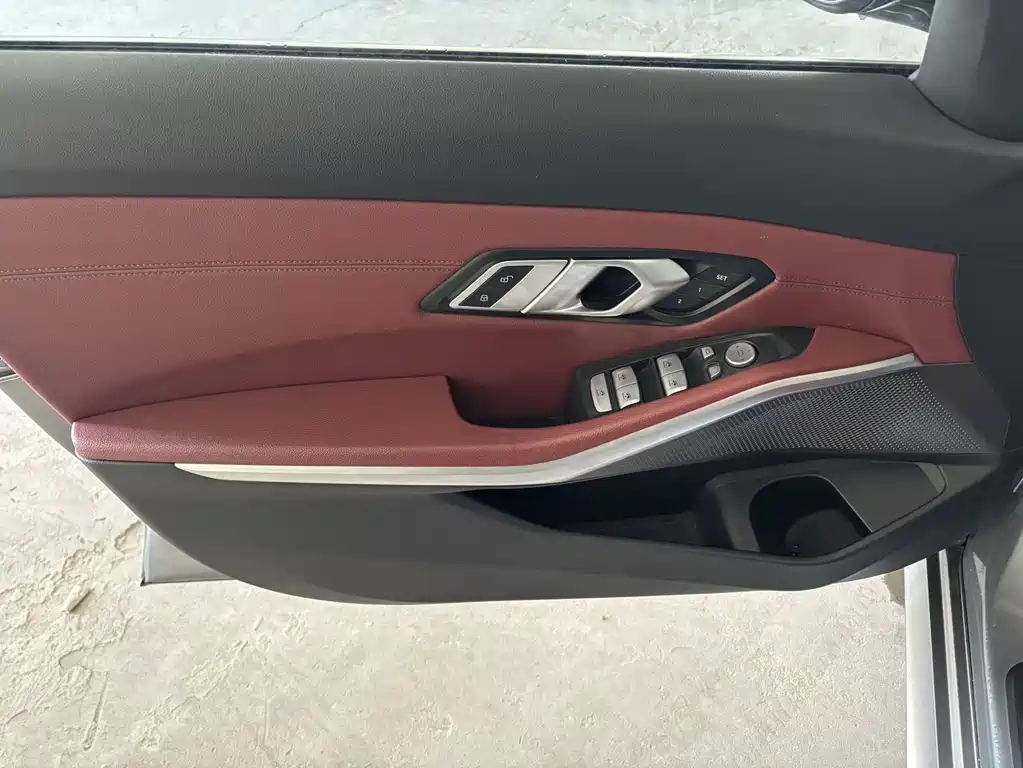 BMW 3 Series — миниатюра 7