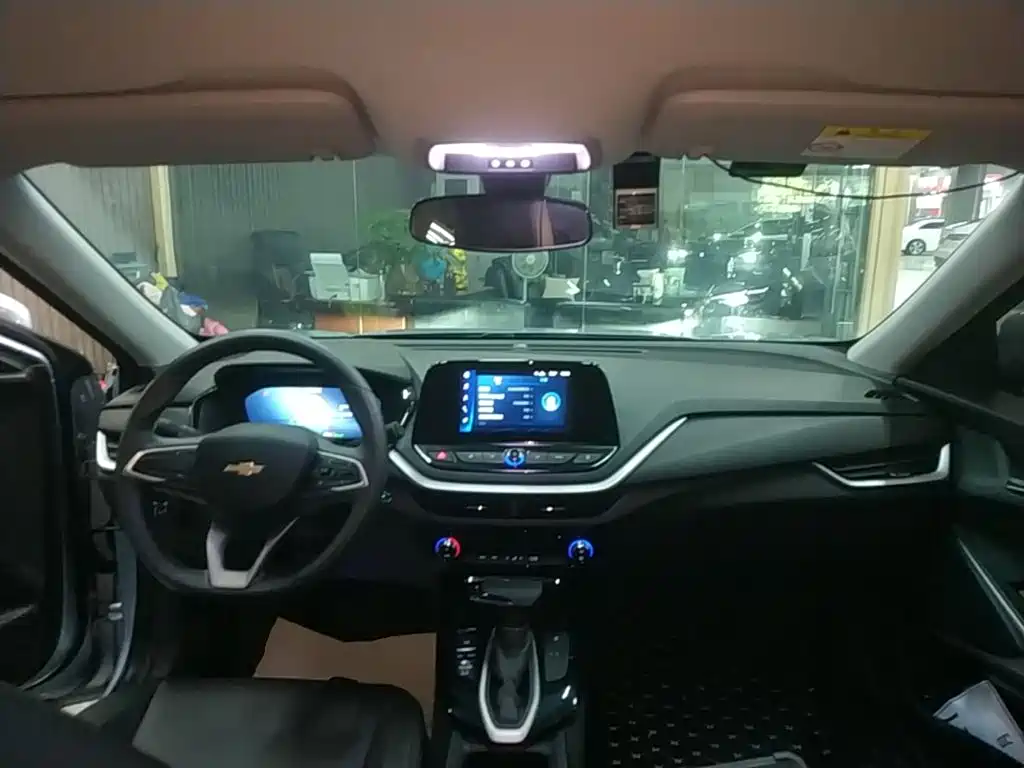 Chevrolet Menlo — миниатюра 10