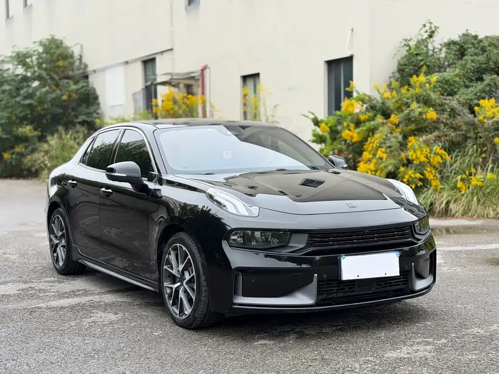 Lynk & Co 03 — миниатюра 3
