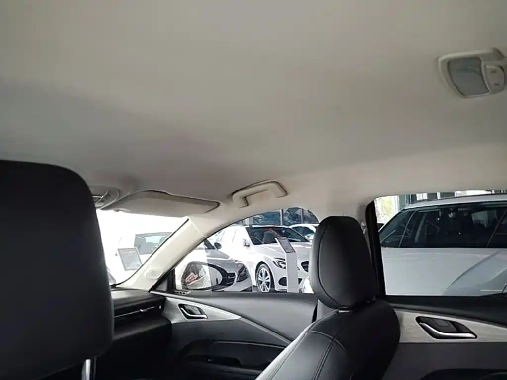 Wuling Xingguang — миниатюра 18