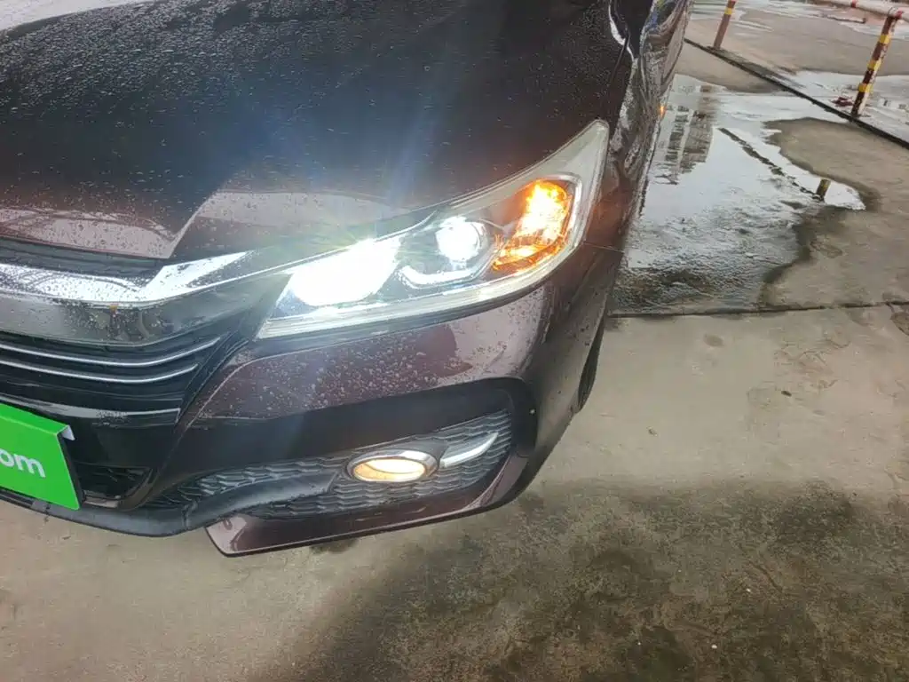 Honda Accord — миниатюра 24