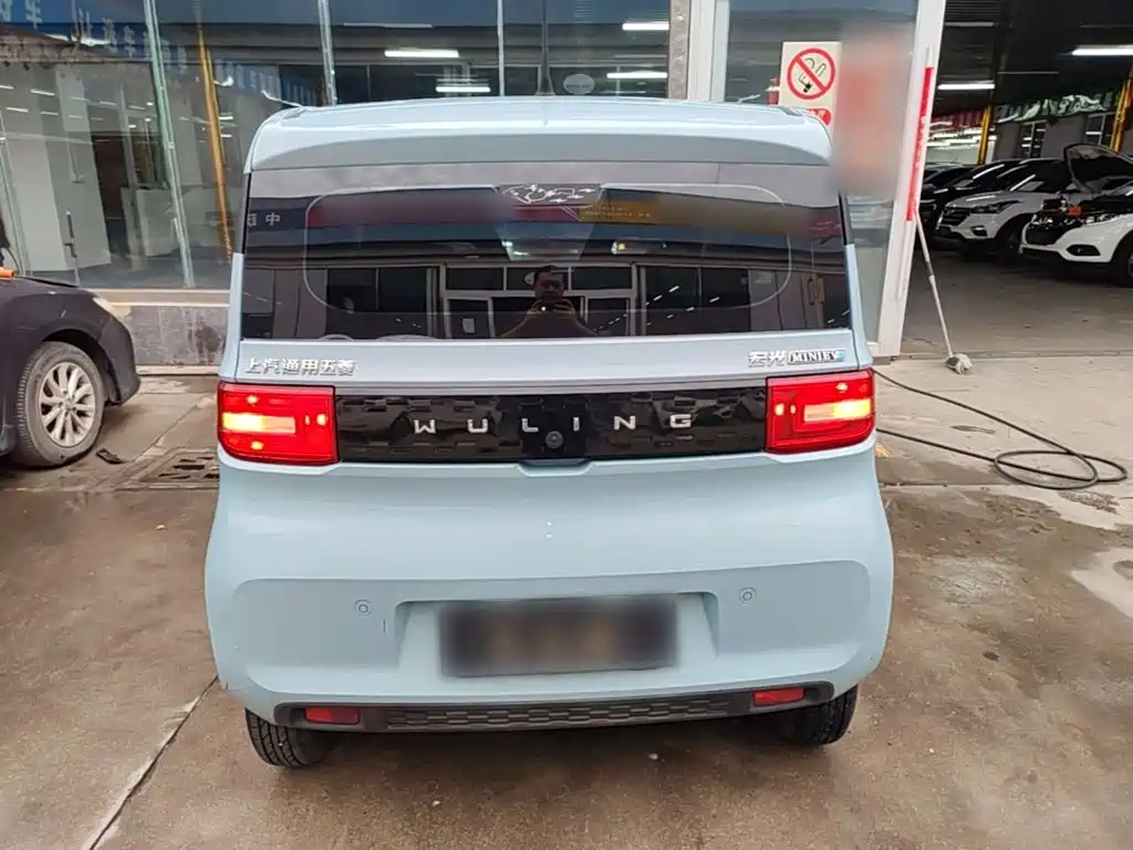 Wuling MINIEV — миниатюра 6