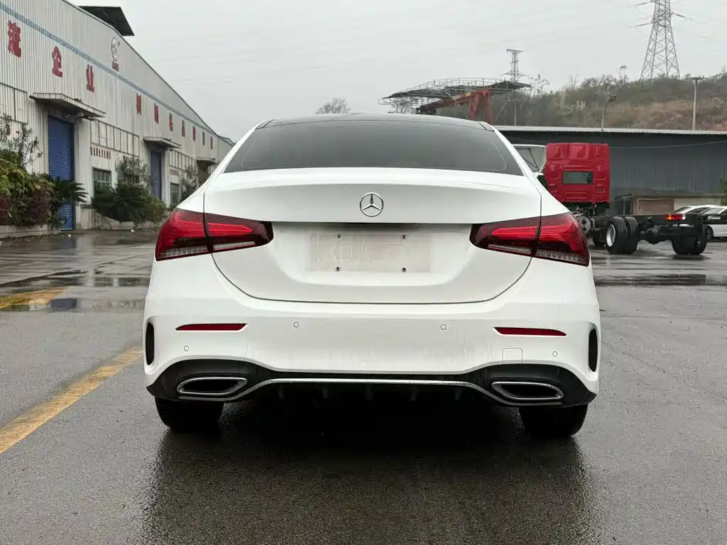 MERCEDES-BENZ A CLASS