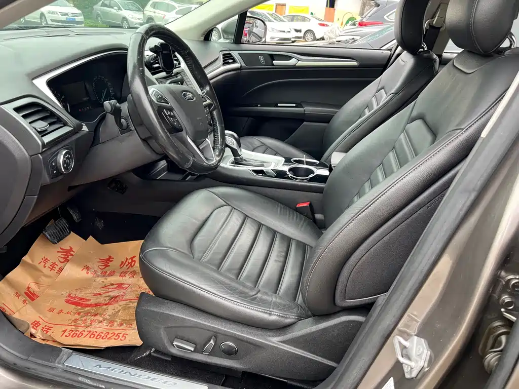 Ford Mondeo — миниатюра 7