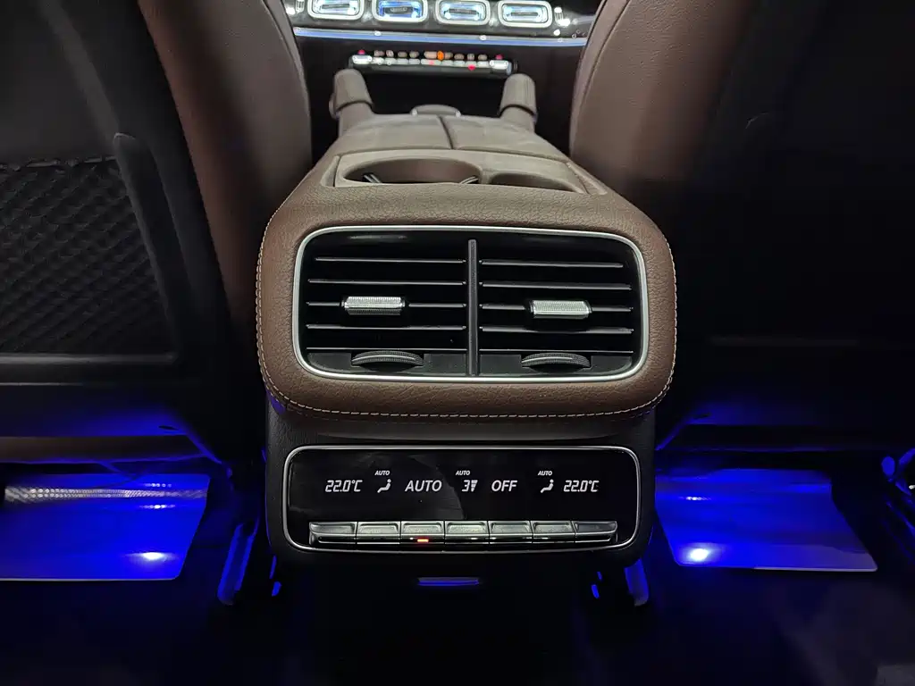 Mercedes-Benz GLE (Import) — миниатюра 14