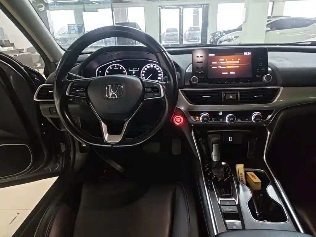 Honda Accord — миниатюра 13