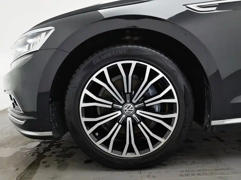 Volkswagen Phideon — миниатюра 17