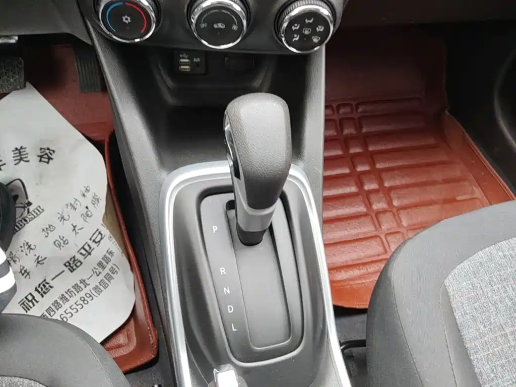 Chevrolet Trax — миниатюра 14