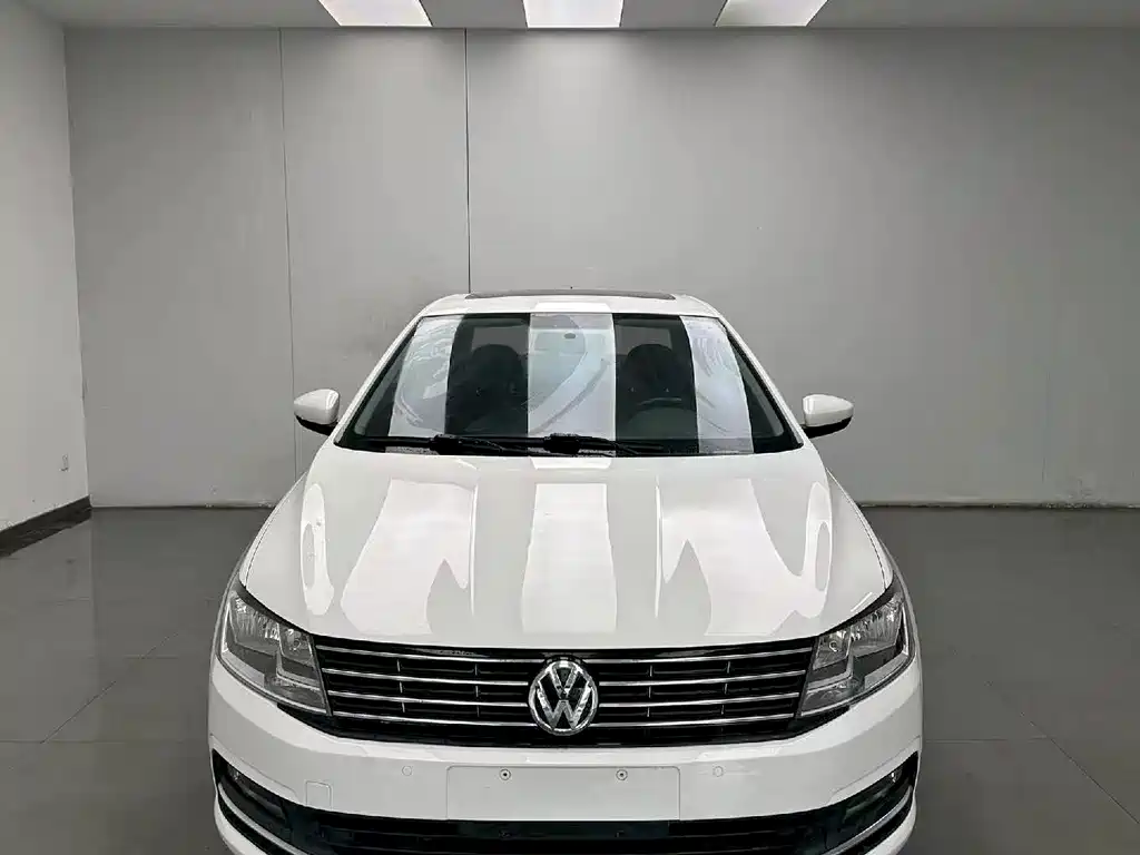 Volkswagen Lavida — миниатюра 2