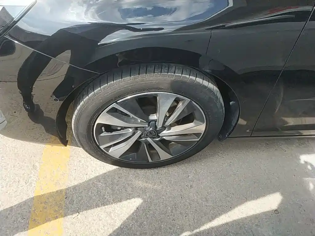 Peugeot 408 — миниатюра 23