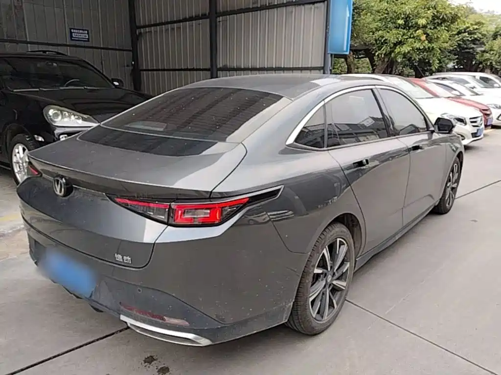 Changan Eado — миниатюра 7