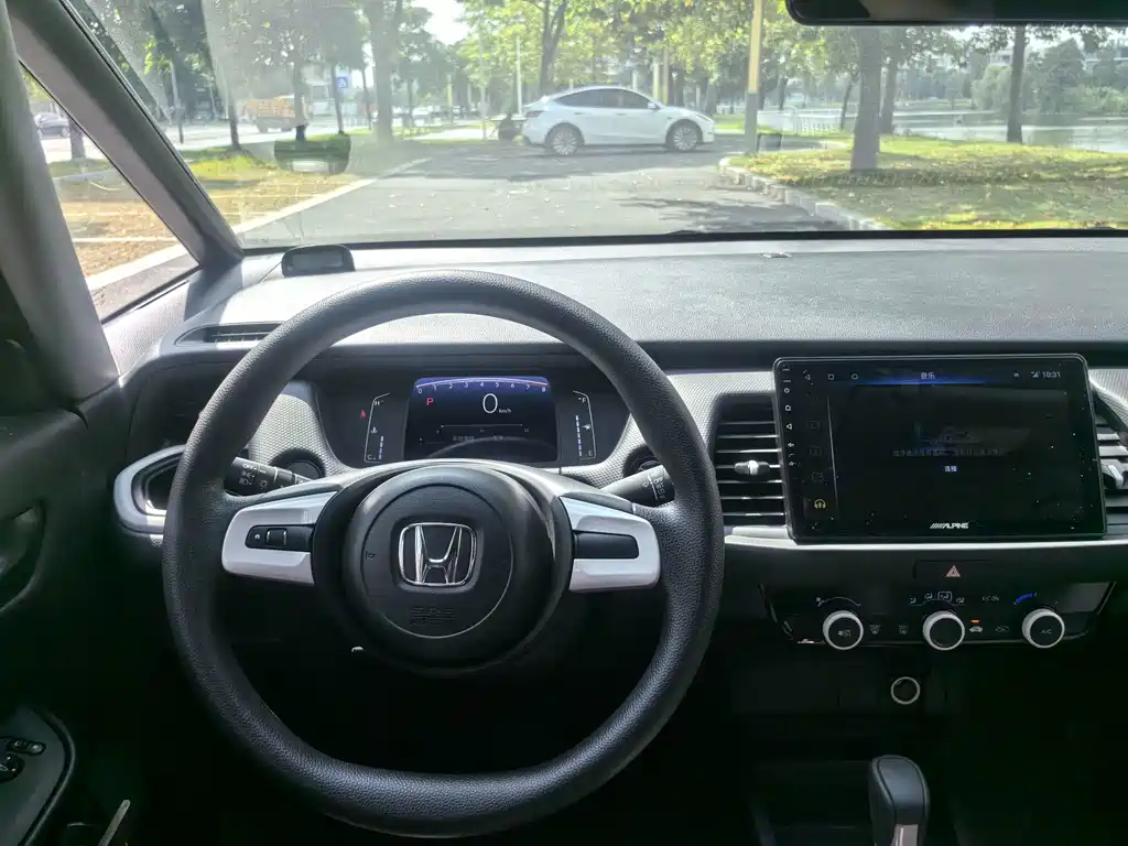Honda Fit — миниатюра 13