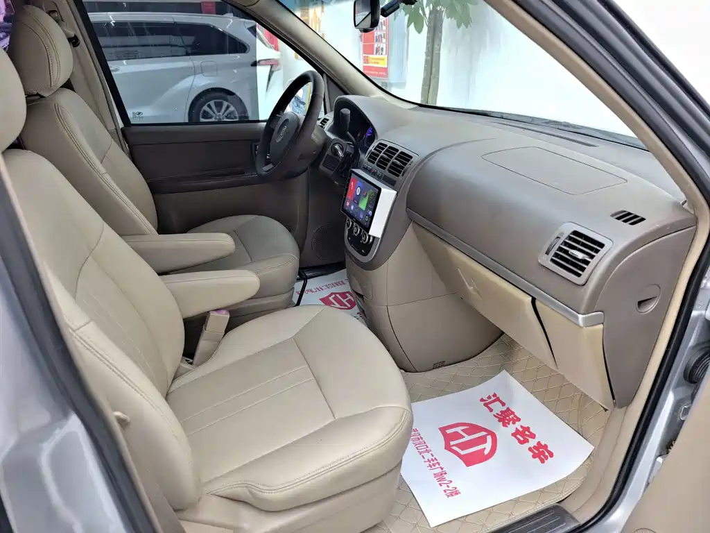 Buick GL8 — миниатюра 20