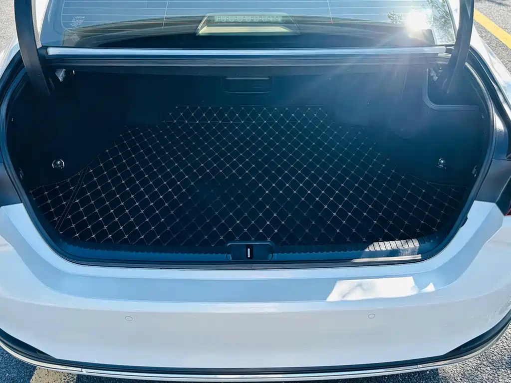 Lexus ES — миниатюра 12