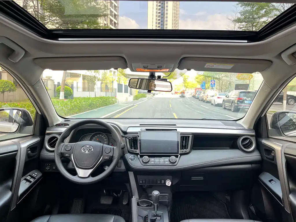 TOYOTA RAV4 RONGFANG