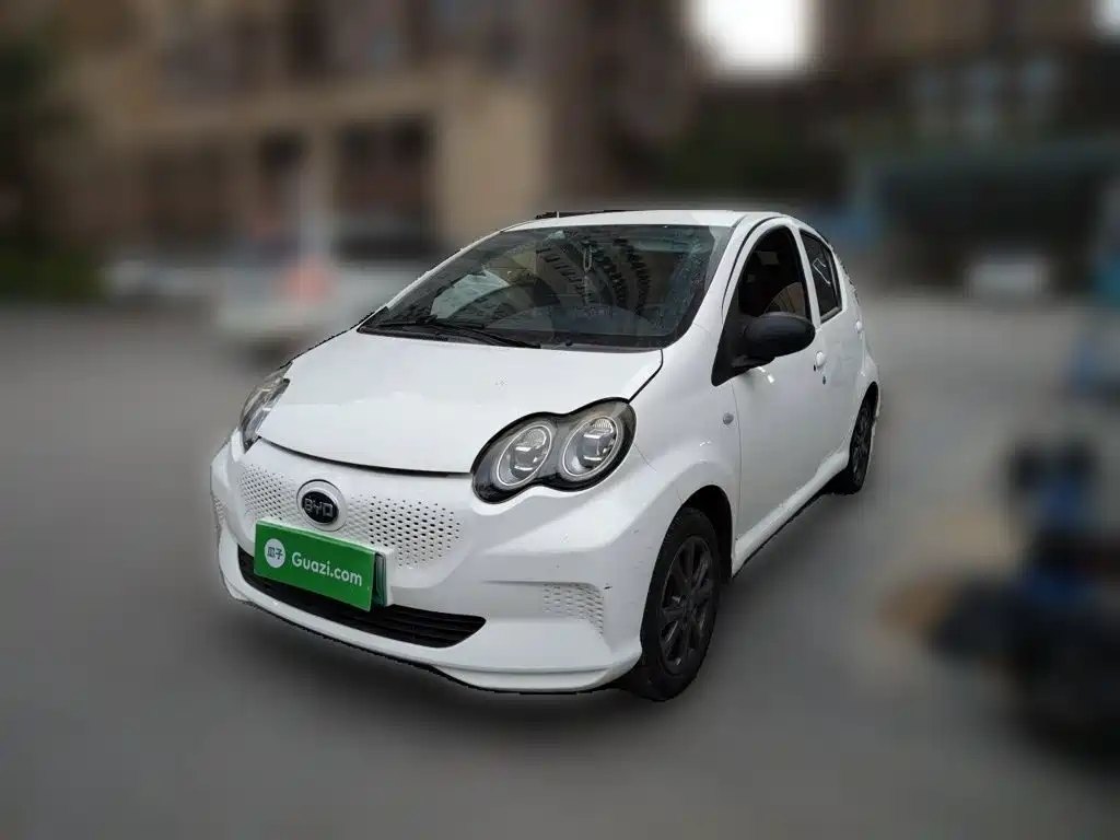 BYD e1