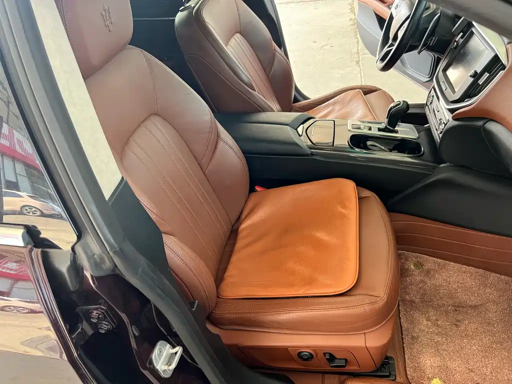 Maserati Ghibli — миниатюра 12
