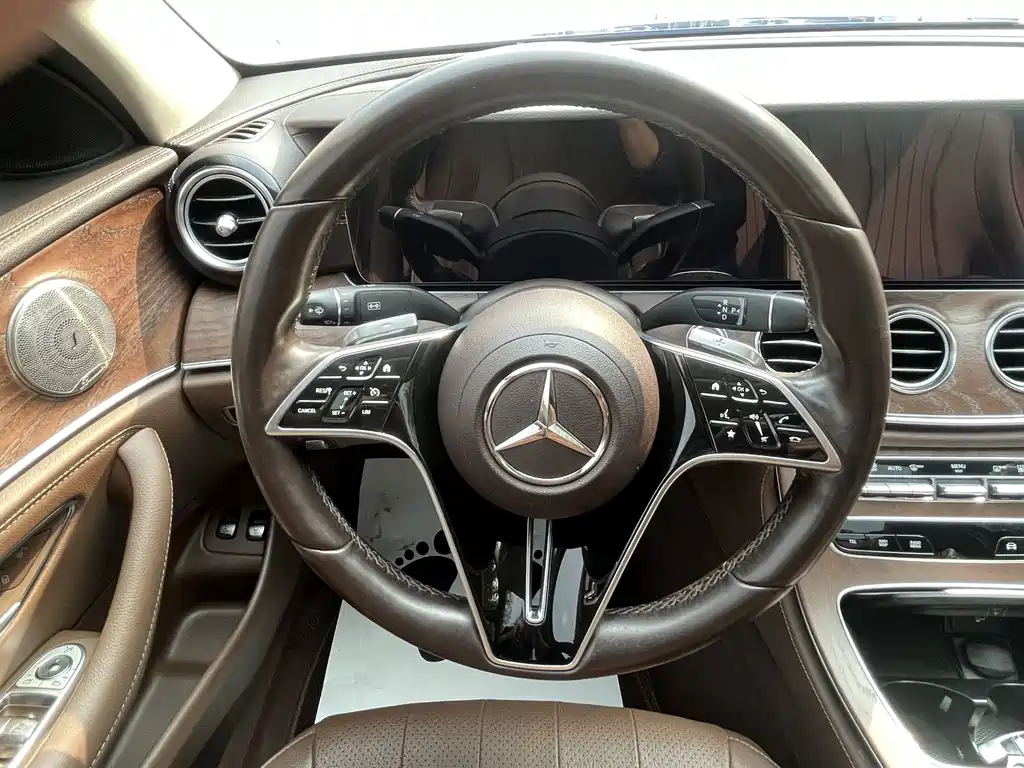 Mercedes-Benz E-Class New Energy — миниатюра 8
