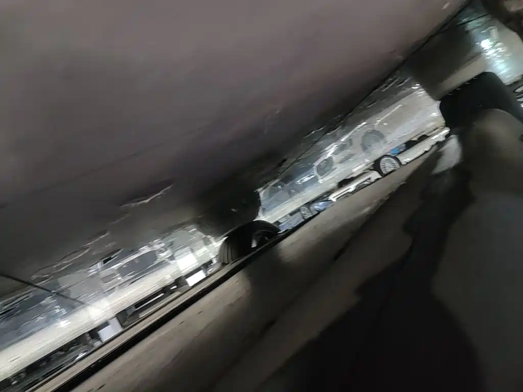 Tesla Model Y — миниатюра 21