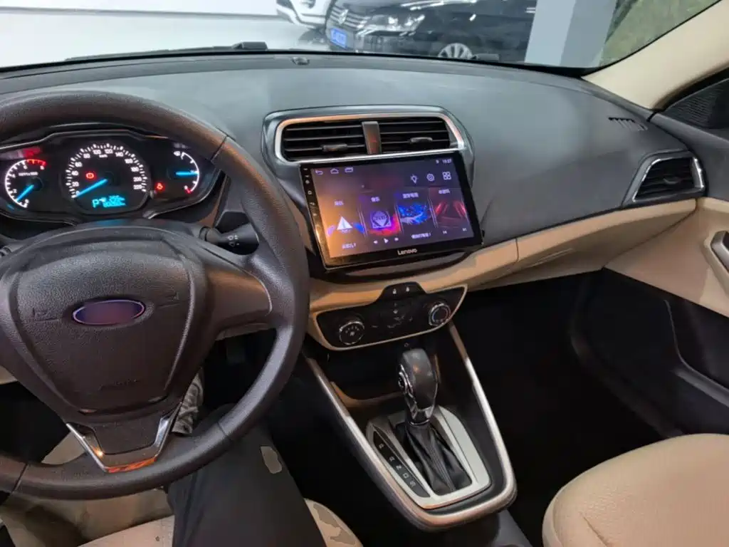 Ford Escort — миниатюра 10