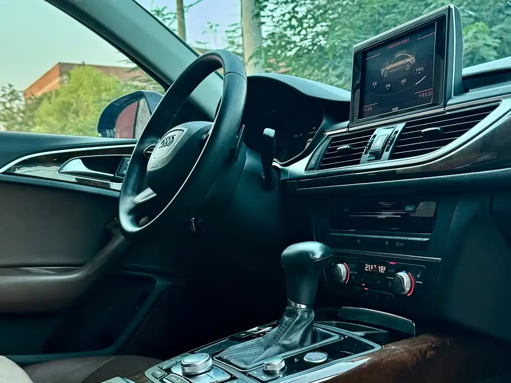 Audi A6L — миниатюра 7