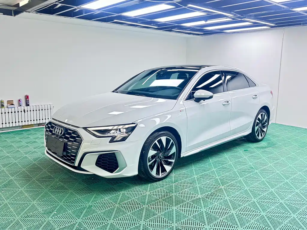 Купить Audi A3