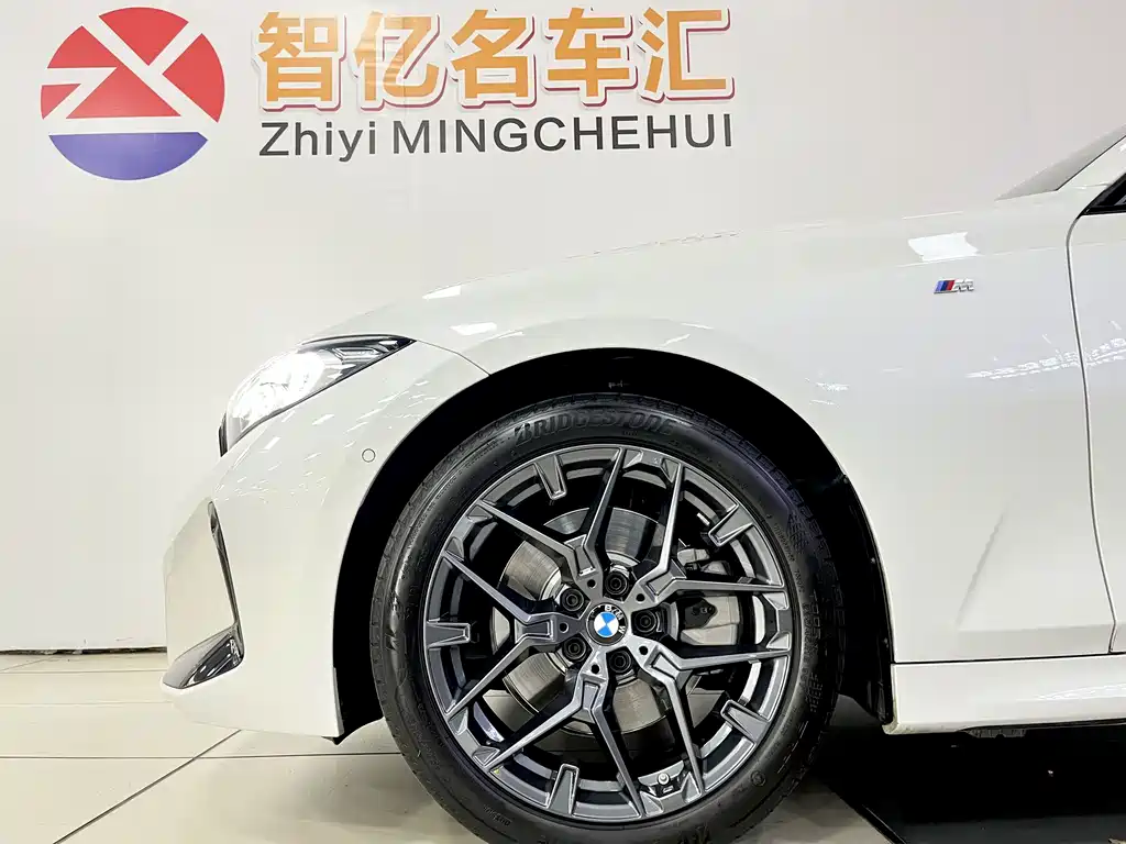 BMW 3 Series — миниатюра 11