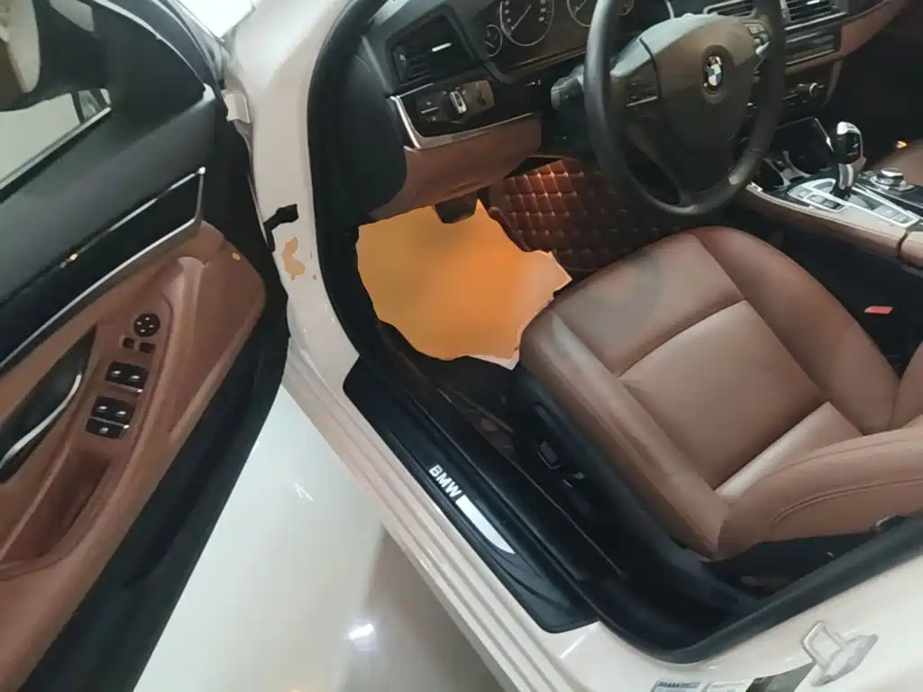 BMW 5 Series — миниатюра 16
