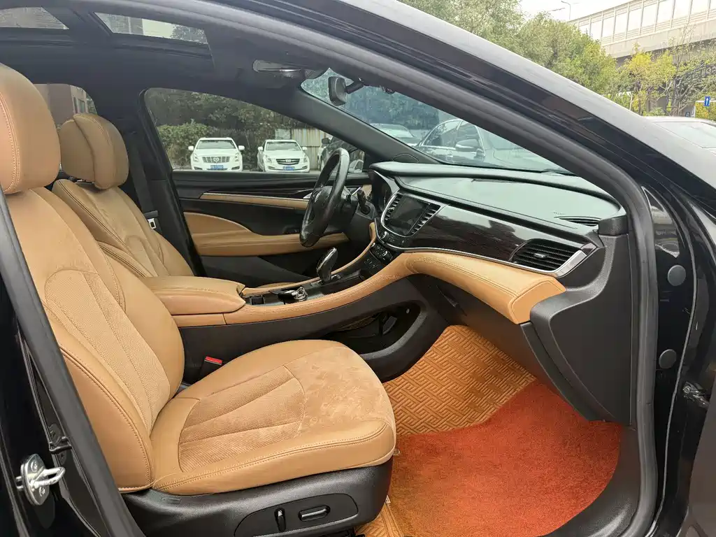 Buick LaCrosse — миниатюра 5