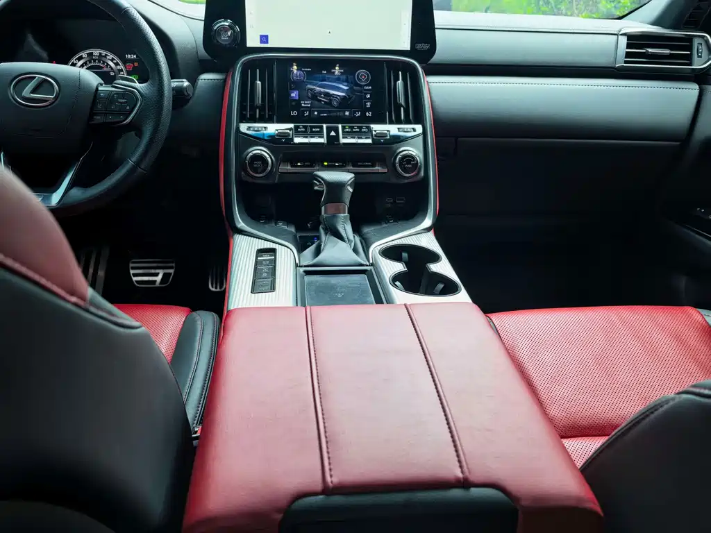 Lexus LX — миниатюра 7