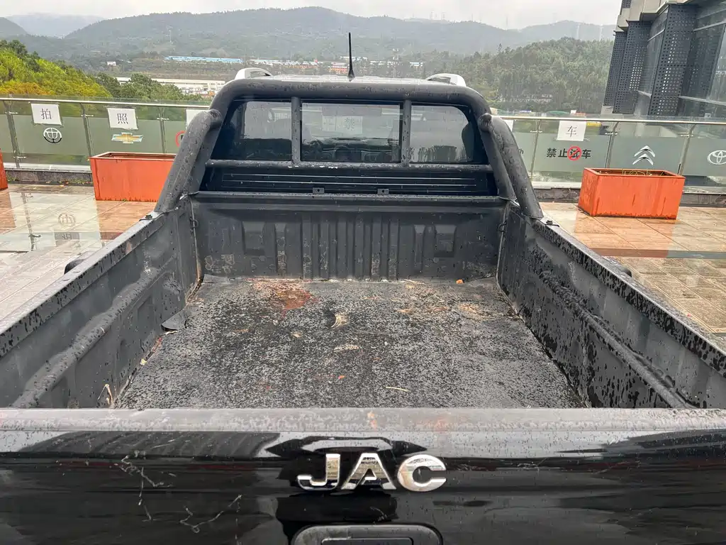 JIANGQI GROUP JAC T8