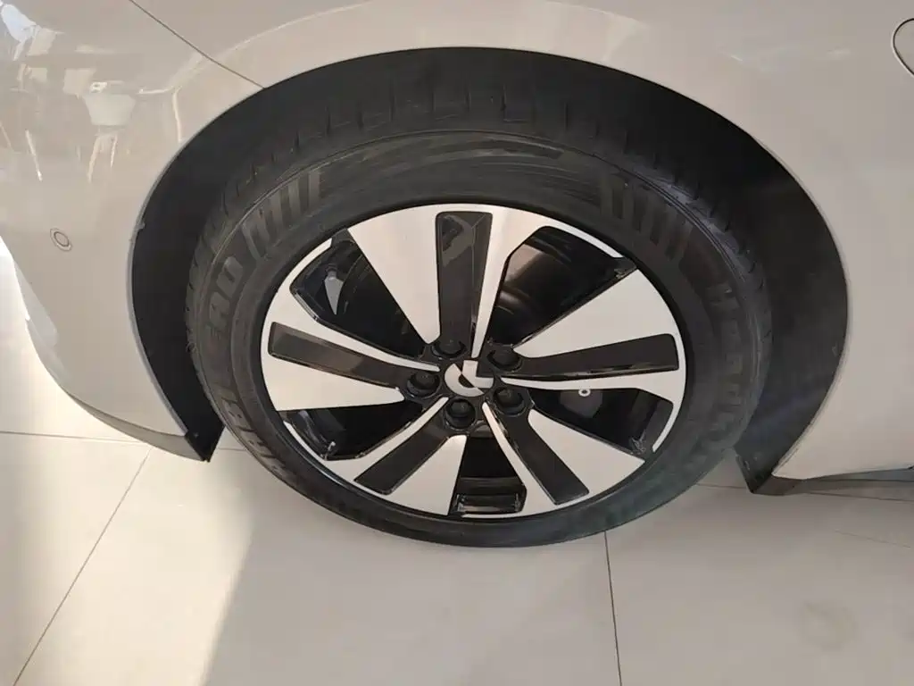 NIO ET7 — миниатюра 23