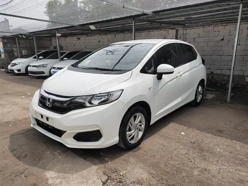 Купить Honda Fit