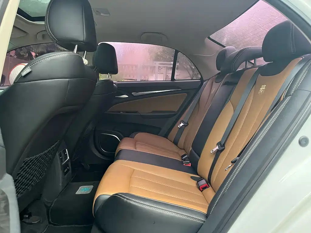 BYD Qin NEV — миниатюра 11