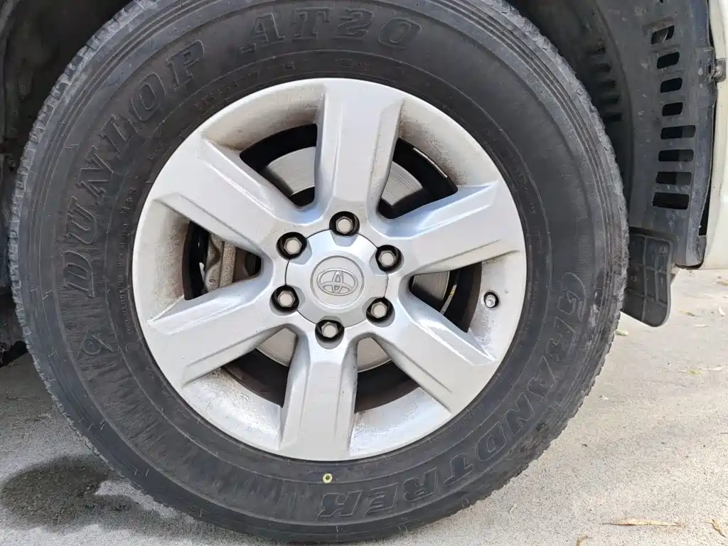 Toyota Prado — миниатюра 8