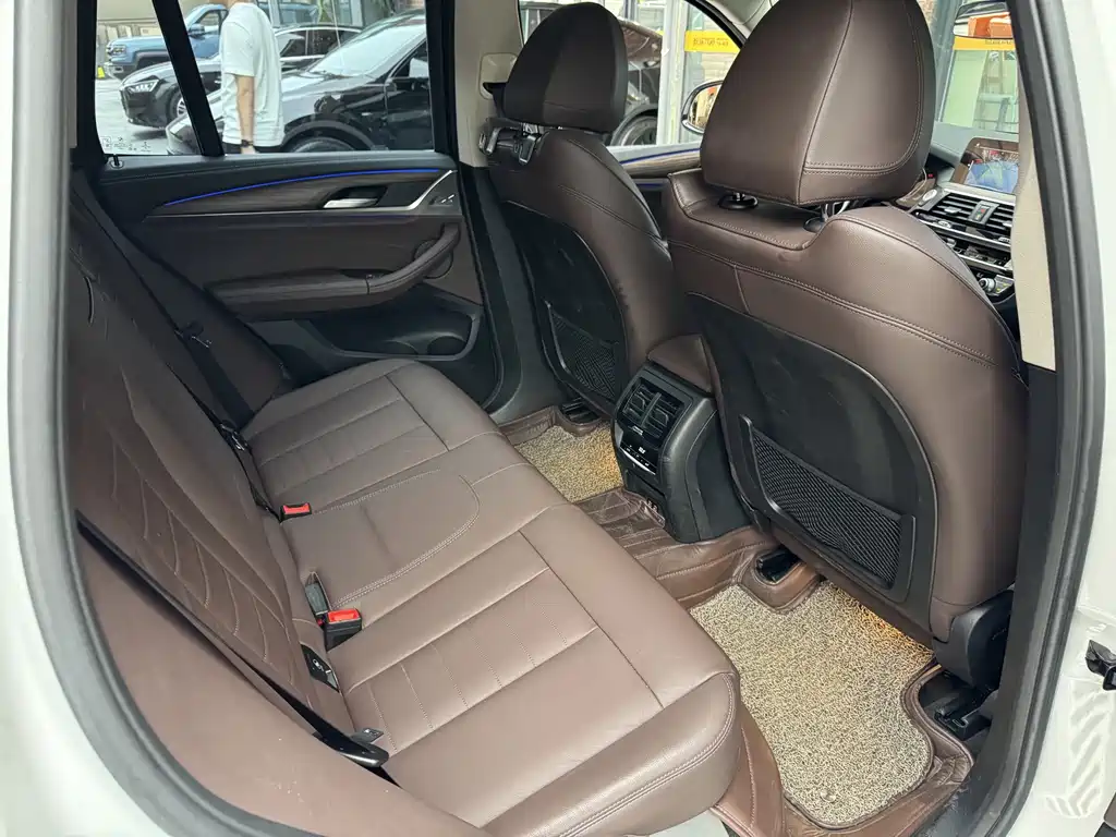 BMW X3 — миниатюра 19