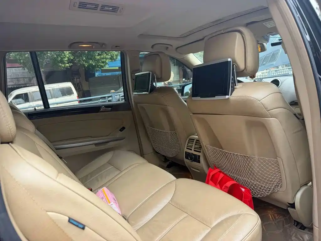 Mercedes-Benz GL-Class — миниатюра 9